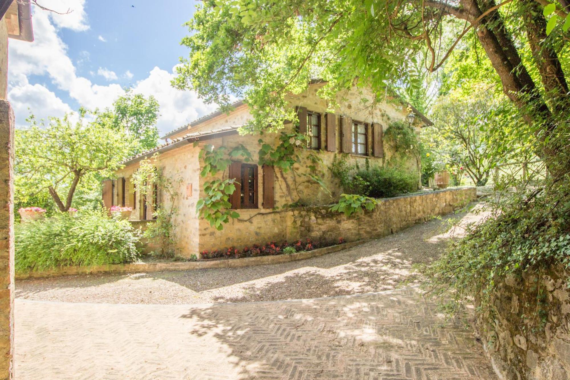 Borgo Il Poeta Guest House Monte Castelli Exterior photo